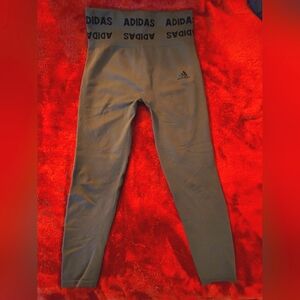 Adidas Army Green Leggings - Slim Fit Athleisure